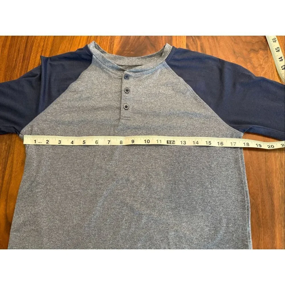 Bundle of Two Rumi + Ryder Gray Navy Heather Raglan Henley Baseball Tee Large
